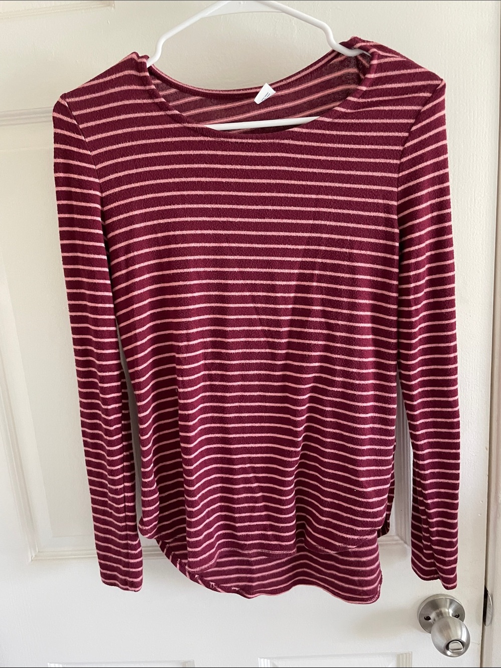Old Navy Striped Long-Sleeve Women's Top in Burgundy and Pink XS